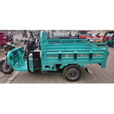 電動(dòng)三輪車  1.6*1.1米車斗，60V32A電池